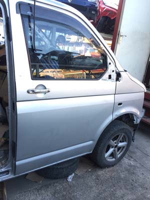 volkswagen transporter 2004-2016 çıkma yedek kapı